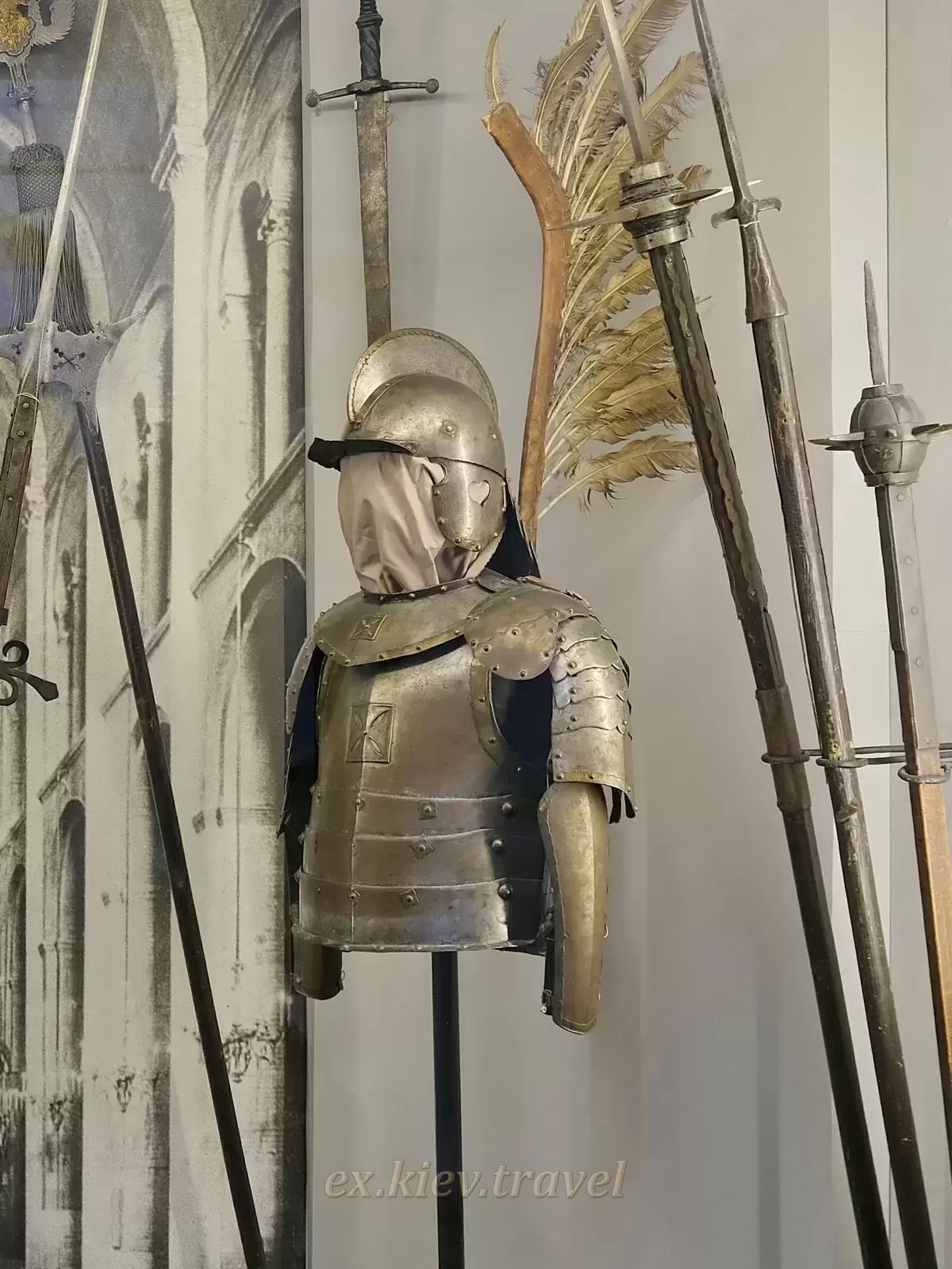 Wycieczki na Ukrainę w mieście Kijów - polscy skrzydlaci husaria