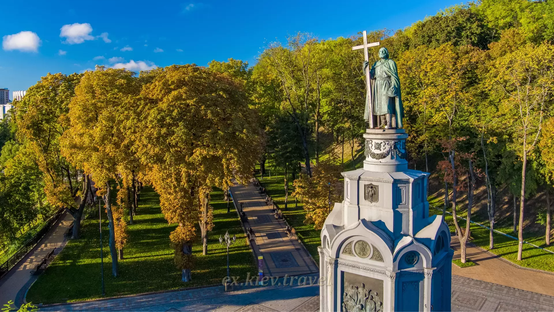 Travel to Ukraine - Excursions in Kiev - Monument to Prince Vladimir
