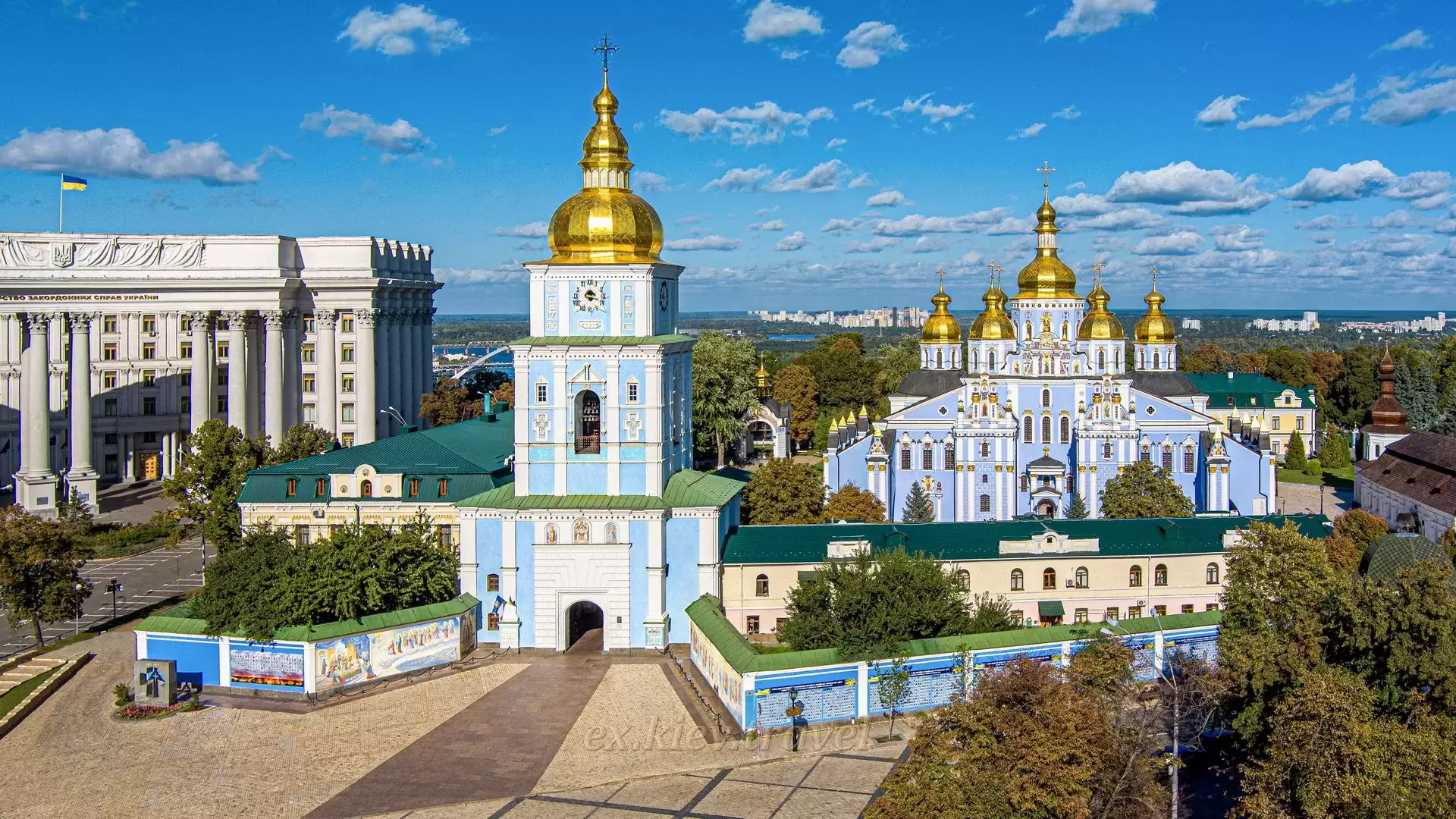 Travel to Ukraine - Excursions in Kiev - St. Michael's Cathedral