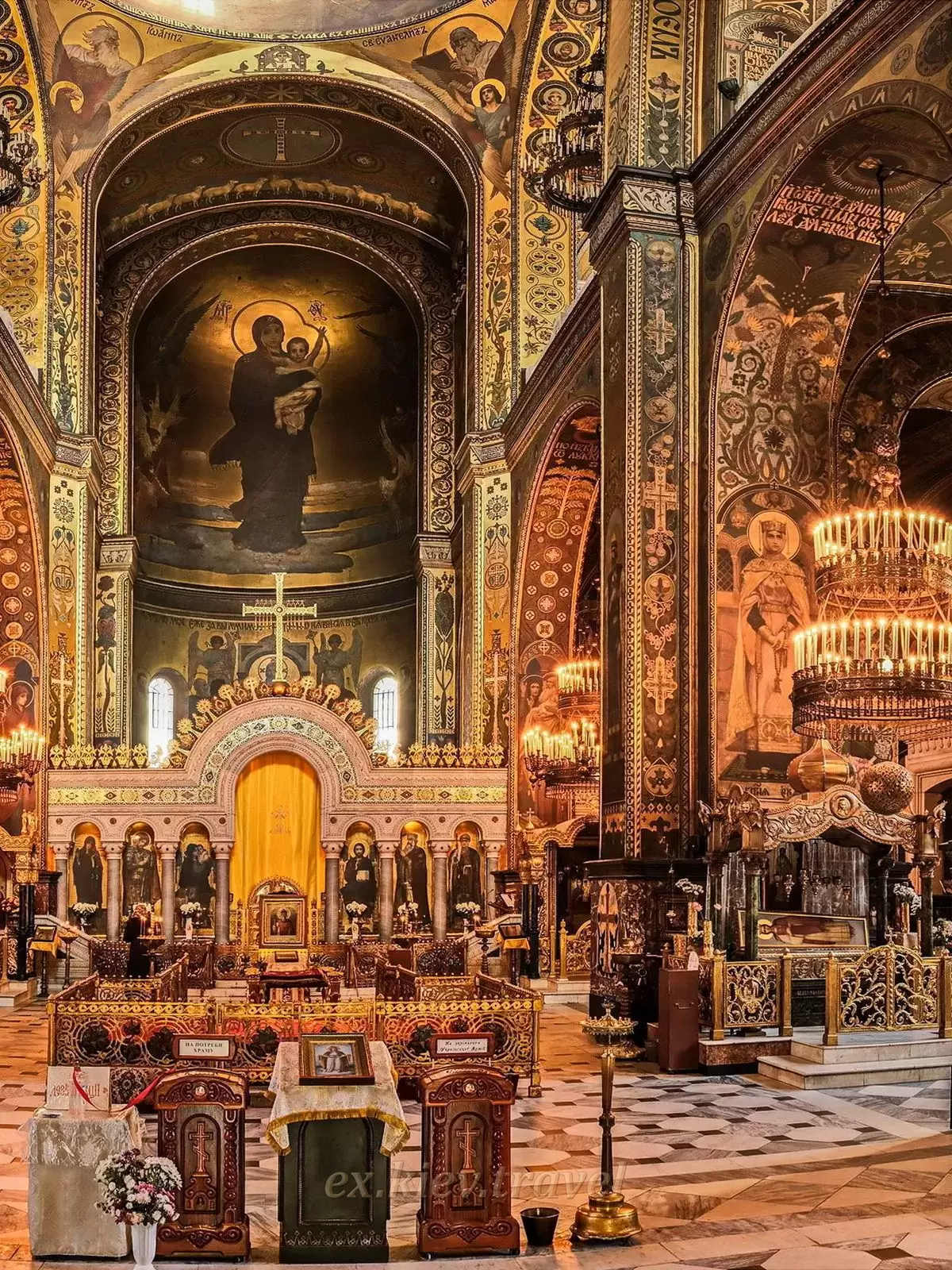 Voyage en Ukraine - Excursions à Kiev - Cathédrale Vladimirsky à l'intérieur