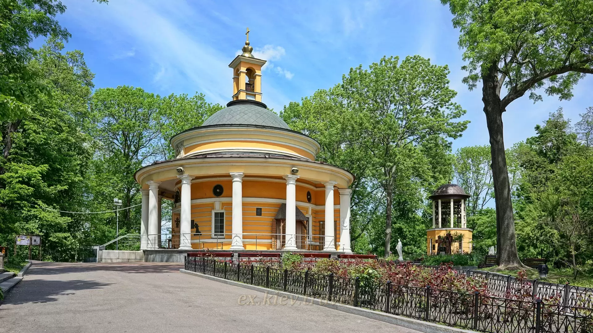 Askold's Grave - Kiev.travel